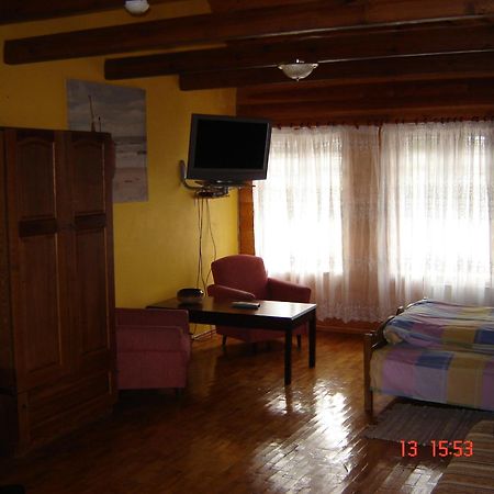 Viesu Nams Mezu 13 Hotel Ventspils Kültér fotó